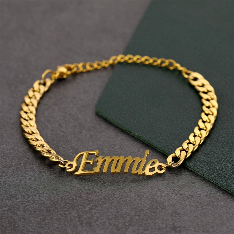 Cuban Chain Nameplate Bracelet full view 